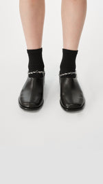 Leather Chain Flat