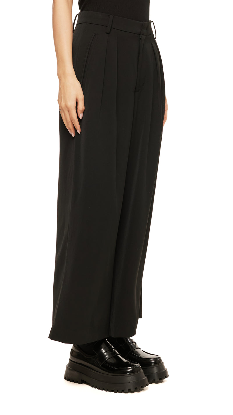 Trimmed Pocket Wide-Leg Pants