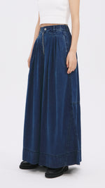 Wide-leg Jeans