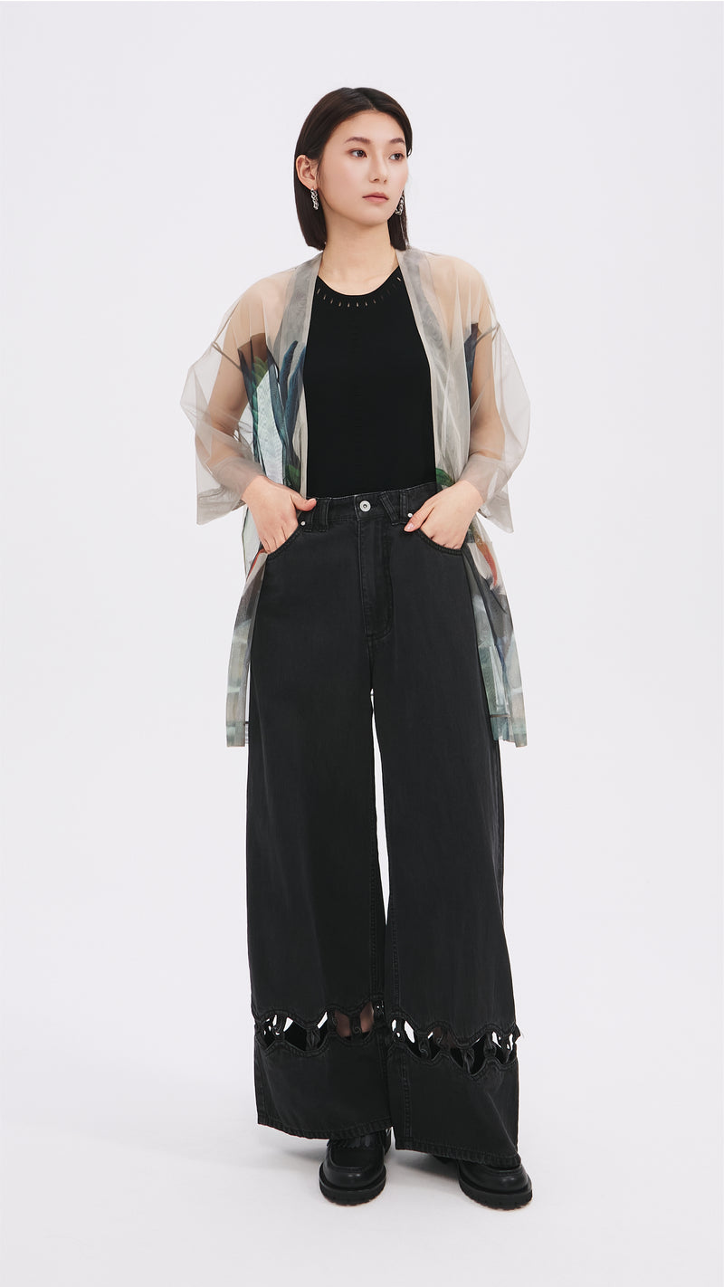 Cut Out Trims Jeans